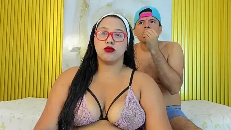 DeepandCurvy webcam model stream image