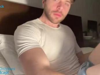 hot8pack01 webcam model stream image