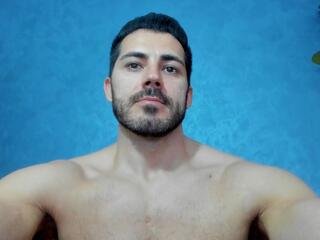 Cutler Q webcam model stream image