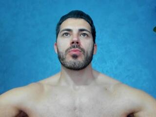 Cutler Q webcam model stream image