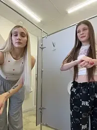 mmelicious webcam model stream image