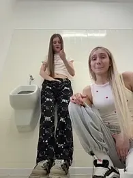 mmelicious webcam stripchat model stream image