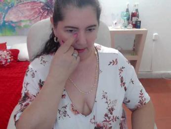 leonela webcam model stream image