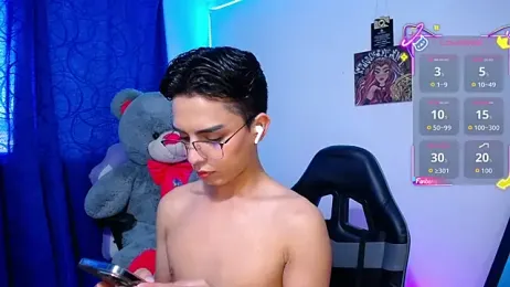 OwenBluee webcam model stream image