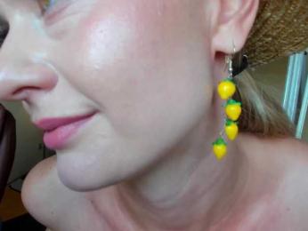 MissMotivated webcam bongacams model stream image