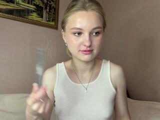Rebbeca Chitty webcam model stream image