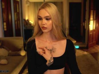 ManiFreyja webcam model stream image