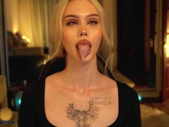 ManiFreyja webcam model stream image
