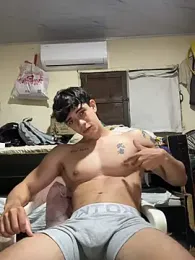 valdren_vylord webcam stripchat model stream image
