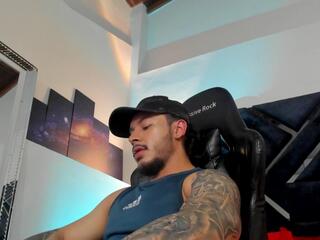 Justin Whitte webcam flirt4free model stream image