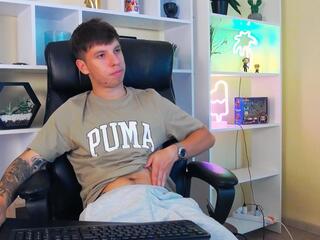 Thomas Doss webcam model stream image