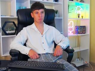 Thomas Doss webcam model stream image