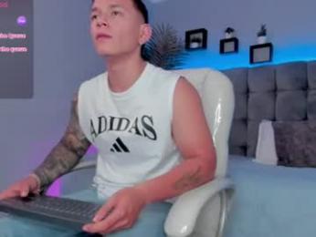 thomas_moon_ webcam model stream image