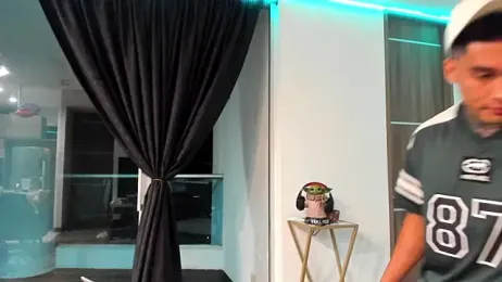 Dominiofit webcam model stream image