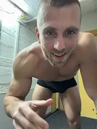 trainwithme webcam model stream image