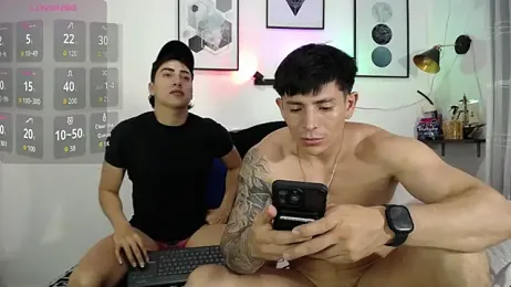 Thomas_and_lyan webcam stripchat model stream image