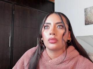 Mia Roussee webcam model stream image