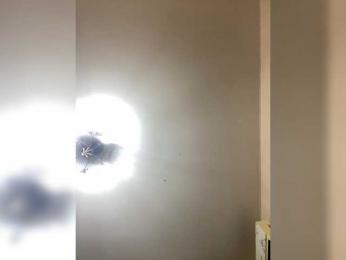Milfaru webcam model stream image