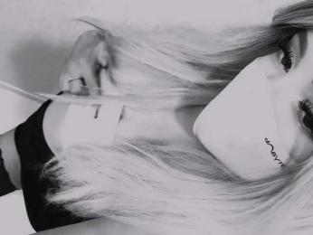 PinkFoxya webcam bongacams model stream image