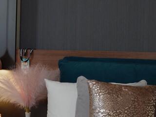 Emily Trix webcam model stream image