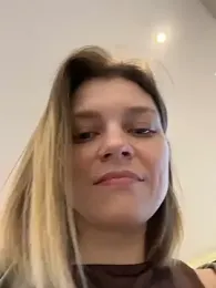 ValenciaShock webcam model stream image