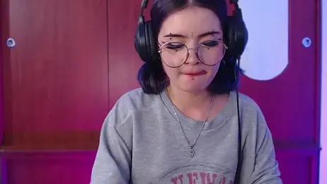 Raventh_ webcam stripchat model stream image