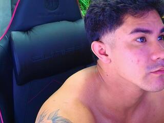 Key Will webcam model stream image