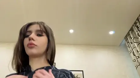 dolly_ll webcam stripchat model stream image