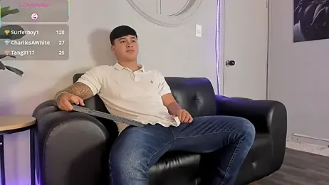 Cristopher_strong webcam model stream image