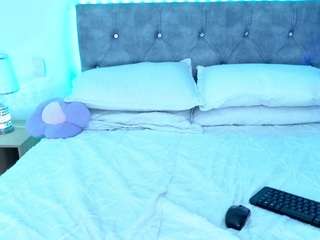 nicolepowell webcam model stream image