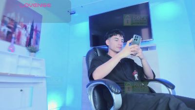 Taylor_Brooks_ webcam cam4 model stream image