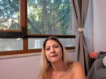 elinaskyy webcam model stream image