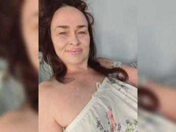 hotzlata webcam bongacams model stream image