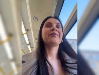 EvaRoughe webcam model stream image