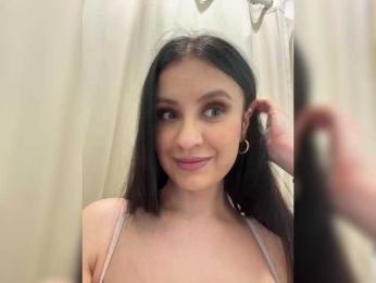 EvaRoughe webcam model stream image