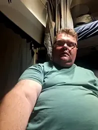 Tataurs webcam model stream image