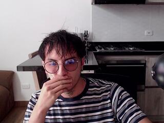 Teo Fania webcam flirt4free model stream image