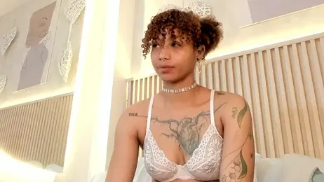 daiana_curly webcam model stream image