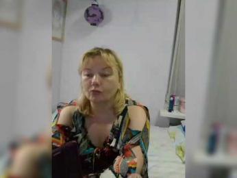 LucyAlexis webcam model stream image