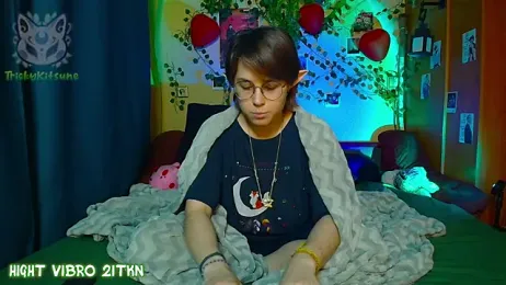 TrickyKitsune webcam stripchat model stream image