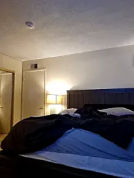 Roddog18 webcam model stream image