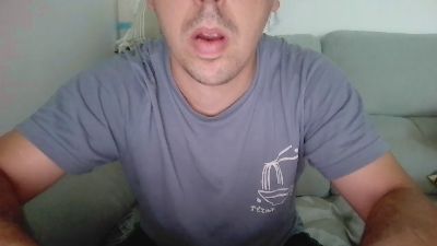 _play_ webcam model stream image