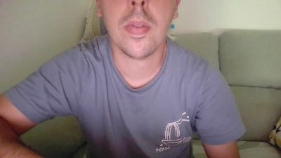 _play_ webcam model stream image