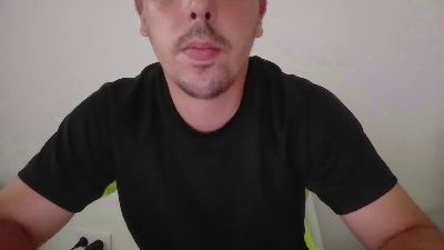 _play_ webcam model stream image