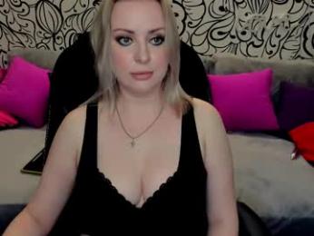 hotdreamhere webcam model stream image