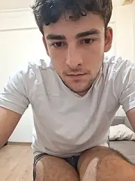 Yasinyasin7 webcam model stream image