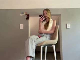 laraethurrell webcam model stream image