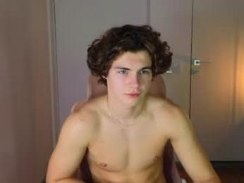 whiteskyy_ webcam model stream image