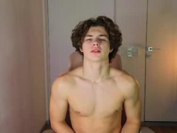 whiteskyy_ webcam model stream image