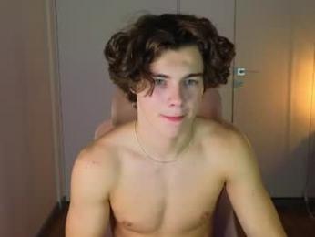 whiteskyy_ webcam model stream image